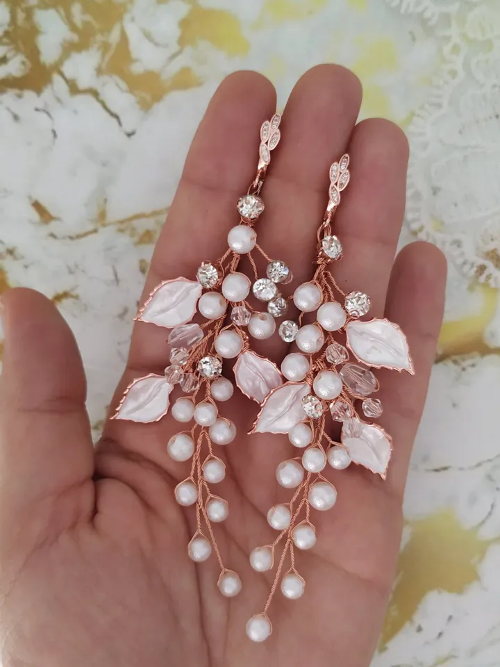 Rose Gold Flower Bridal Earrings, Floral Wedding Earrings, Floral Bridal Earrings, Statement Bridal Earrings, Pearl Boho Wedding Earring