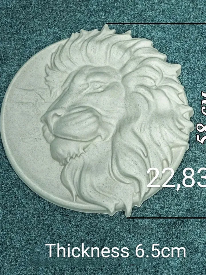 DIY mold for filling the Lion Safari panel