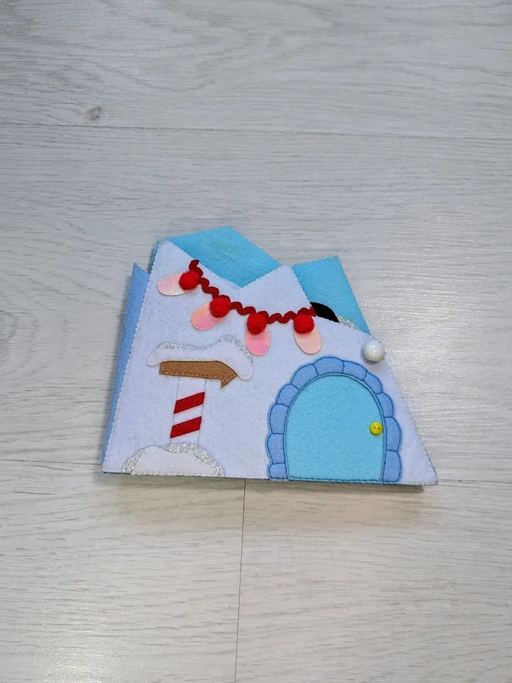 Educational felt book "The Penguin's House".