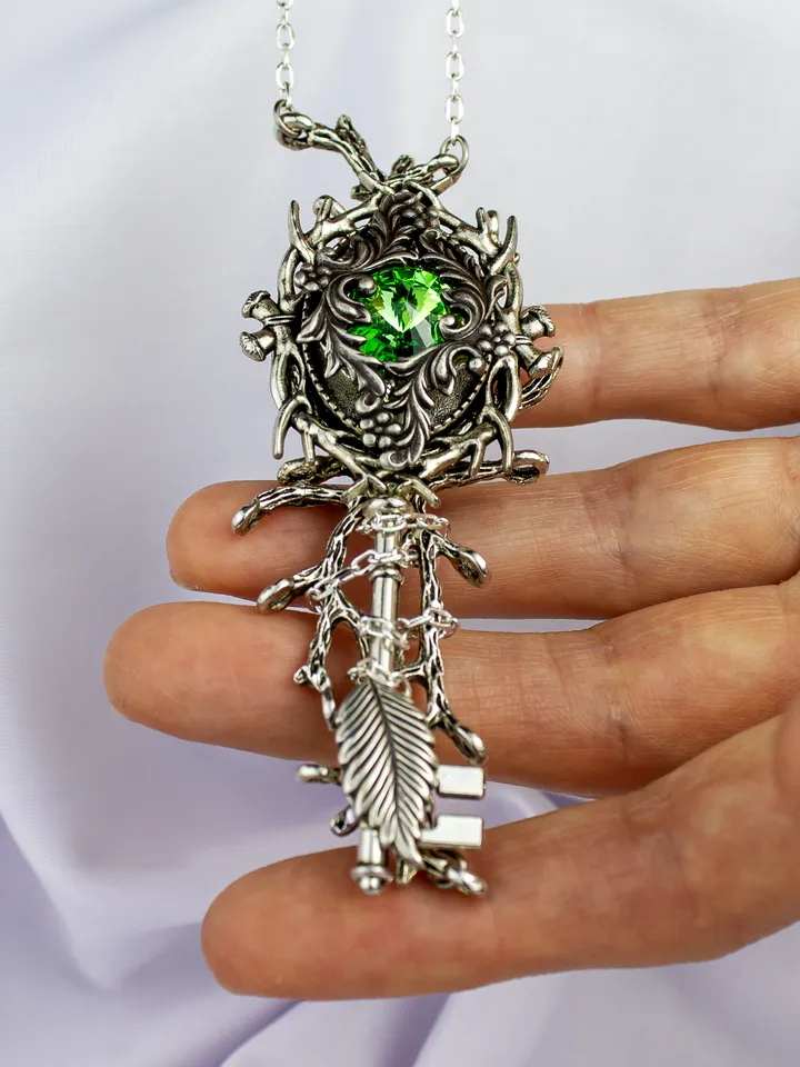 Handmade Vintage Fantasy Key Pendant with Green Swarovski Crystal โ Gothic Nature-Inspired Jewelry