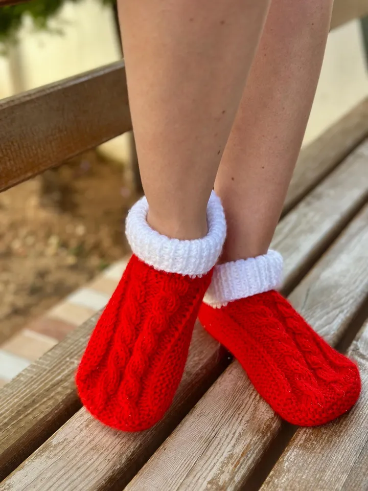 Knitted Slippers Santa Christmas Pattern & Tutorial with braids ENG