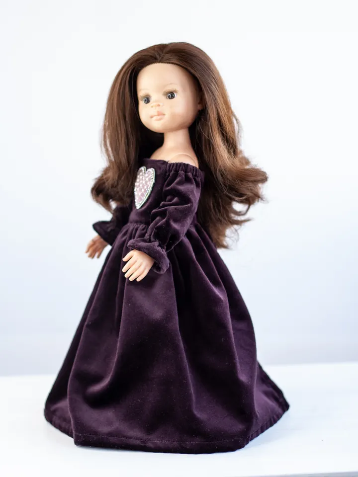 Fluffy long velvet dress for 13 inch dolls, Dianna Effner Little Darling, Paola Reina amigas, waist 13 - 14,5 cm
