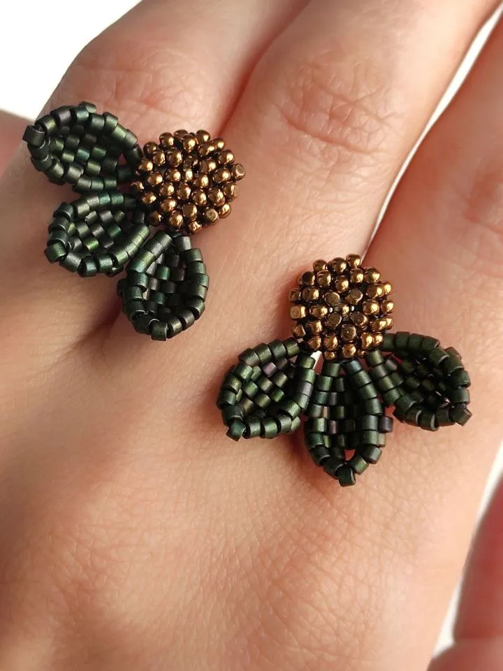 PDF tutorial - Beaded Flower earrings