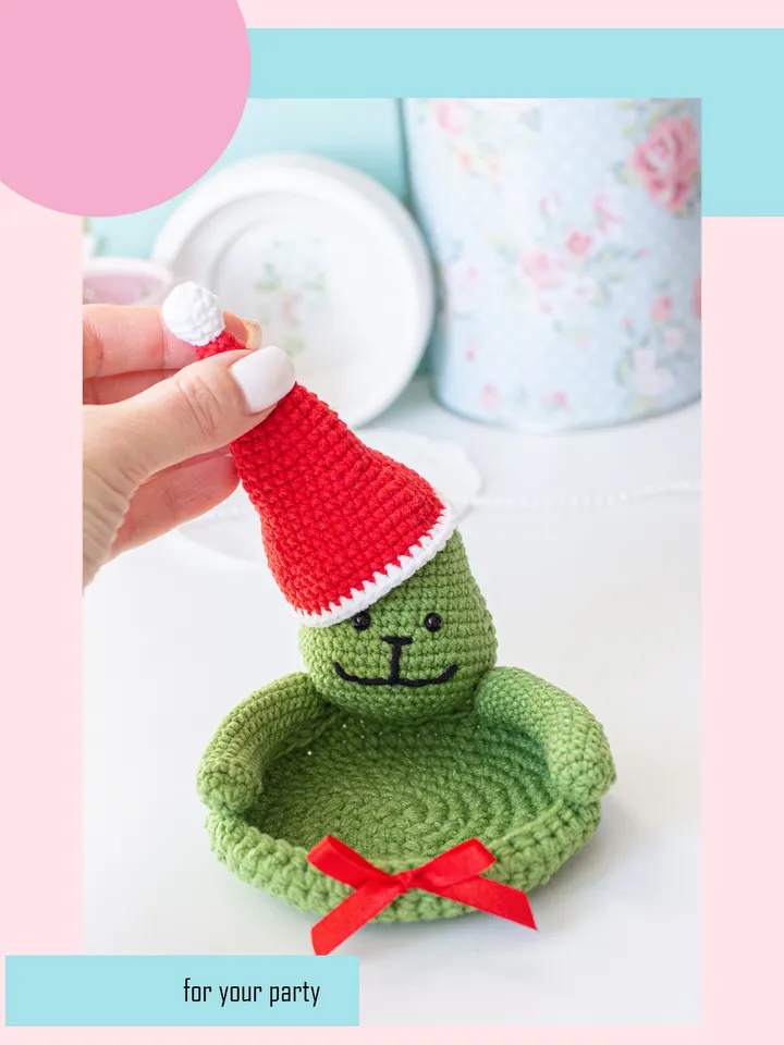 Crochet pattern amigurumi christmas grinch coaster toy pattern PDF file in ENG for beginners