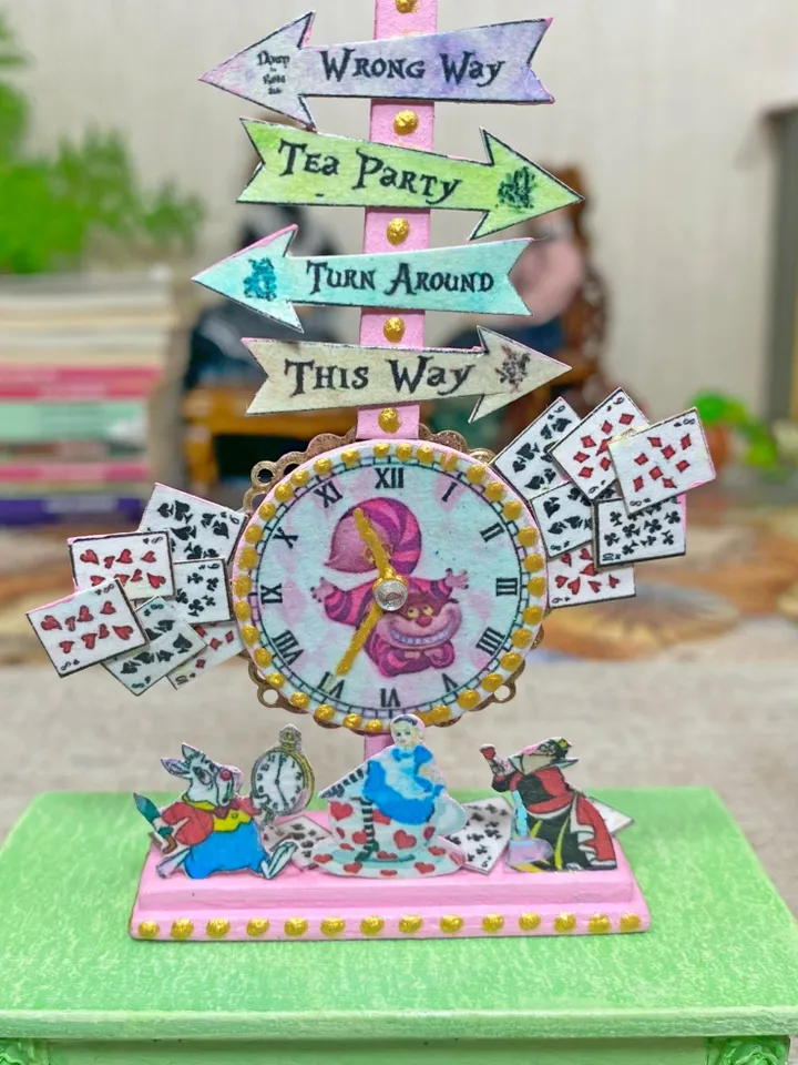 TUTORIAL. Imitation clock in the style of "Alice" for a dollhouse. 1:12.