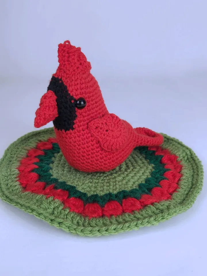 Red cardinal bird crochet pattern - Xmas decor for Christmas tree, digital PDF file, DIY project , Good luck