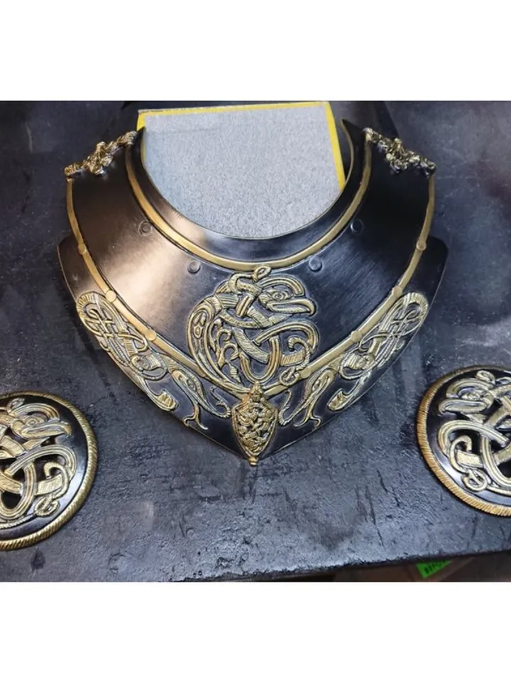 Vermintide - Warhammer - Necromunda - inspired - Brooches - for cloak - gorget -