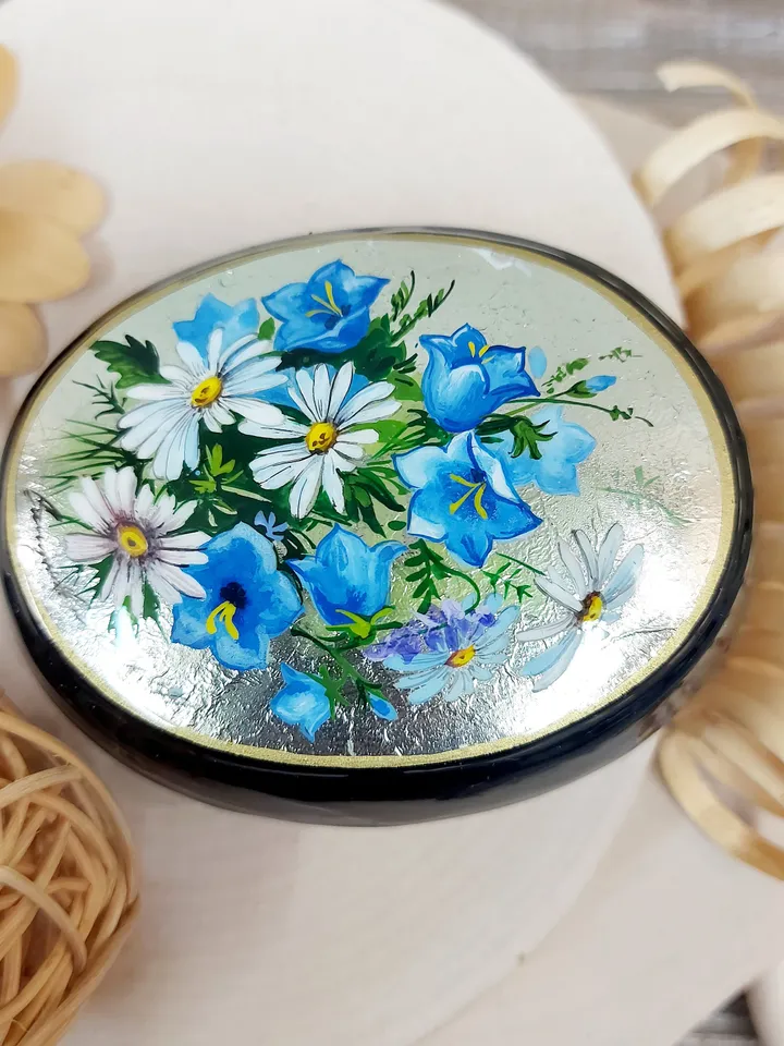 Beautiful Russian Lacquer Box "Wildflower" 2.36*3.2.Fedoskino Mother of pearl Hand painted.jewelry box.Gift for cat lovers.Art gifts.For her