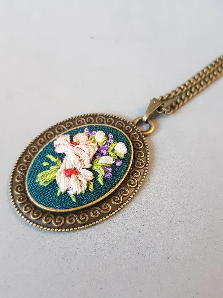 Hand embroidery pendant for her, embroidery jewelry, handmade necklace, Christmas gift and Mother day gift