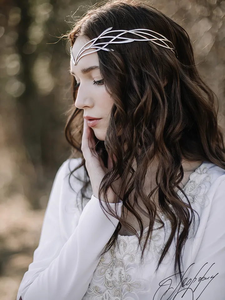 Tiara for wood nymph from branches and leaves, Crown of Forest dryad, Silver diadem, fantasy fairy elven Princess, Indis