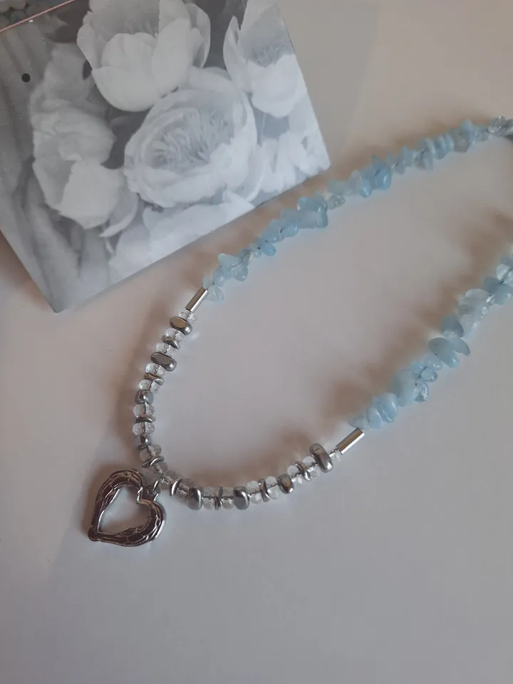 Choker made of hematite, aquamarine and clear quartz Grey blue jewelry for women Spectacular jewelry as a gift Chic necklace made of natural stones Accessory with a large metal heart