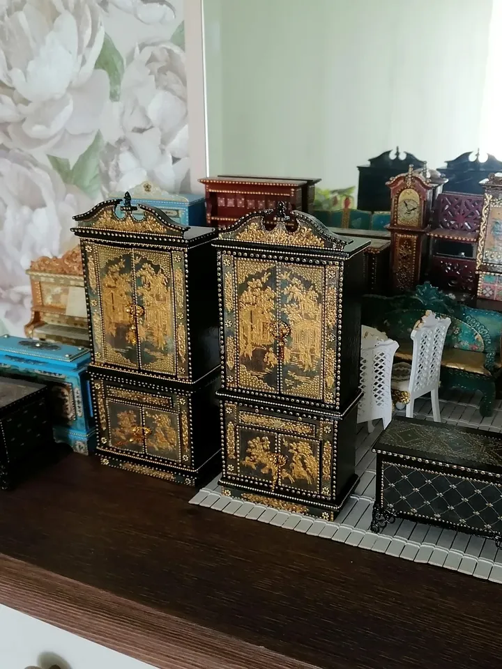 Dollhouse chest. 1:12. Furniture for dolls. Dollhouse miniature.