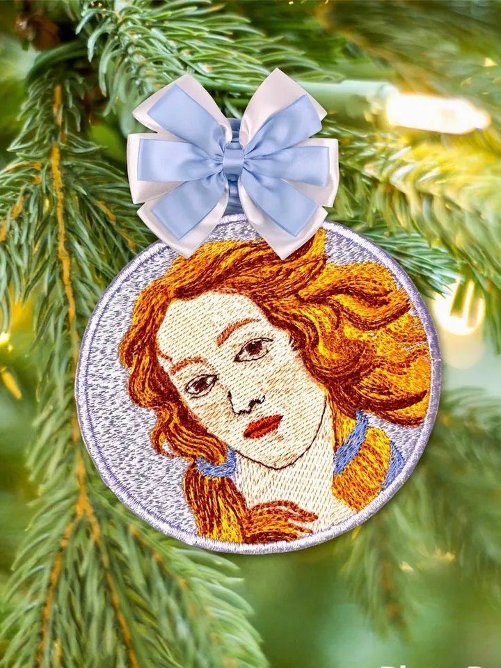 Venus miniature machine embroidery design based on a fragment of Botticelli's painting The Birth of Venus Machine embroidery pattern