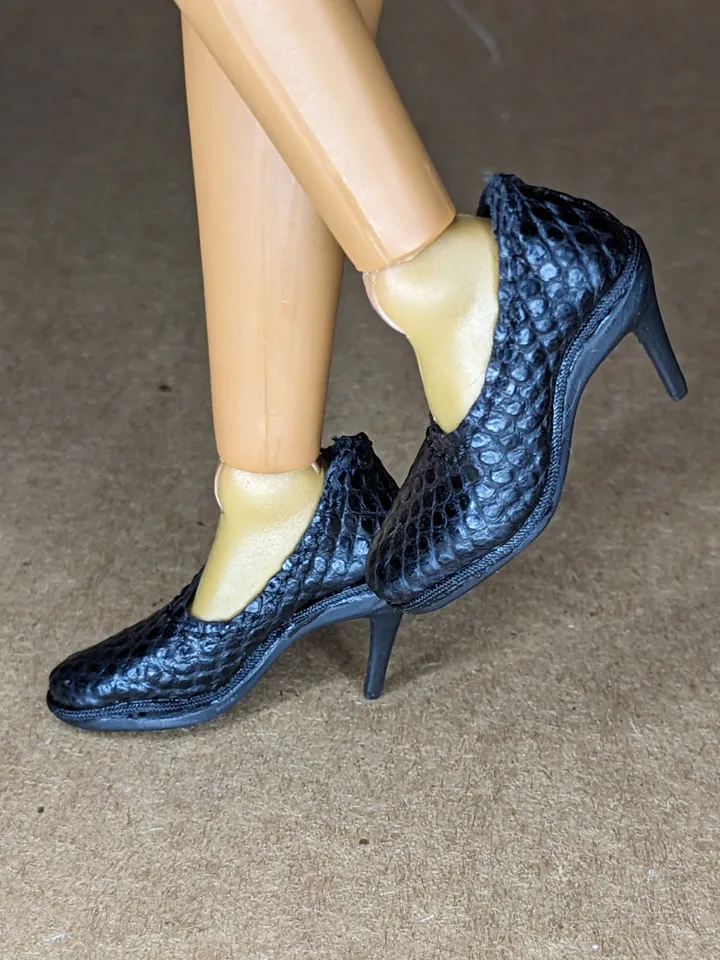 Handmade black heels snakeskin leather shoes for 16-inch Fashion Royalty dolls (FR16)