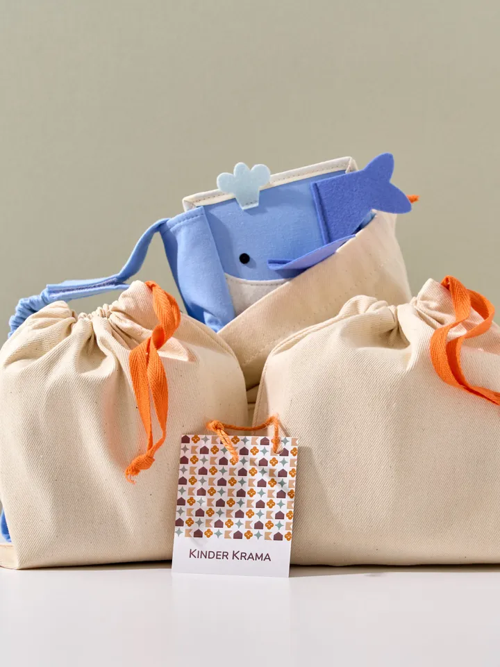 Mini Quiet Book for Babies 6-9-12 months, Travel Soft Felt Book for 1st Year, Perfect for Developing Fine Motor Skills, Christmas baby Gift