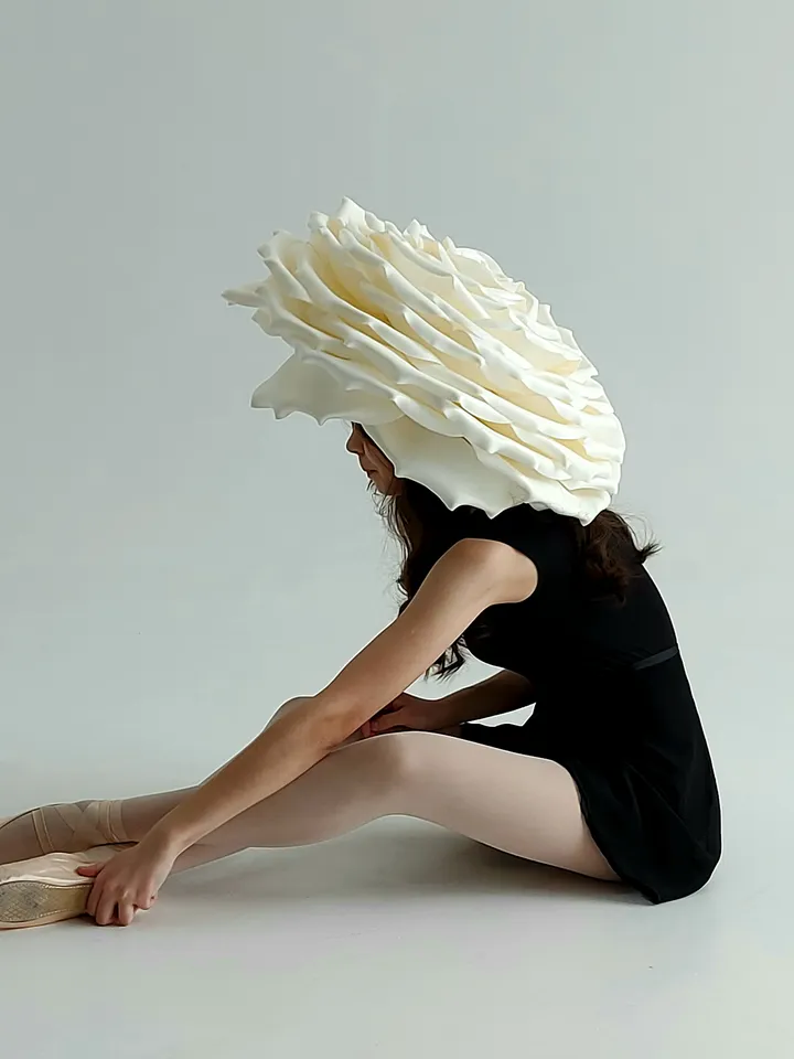 Large rose hat Flowers hat Festival clothing Big flowers headdress Party headpiece Fancy headwear Costume cosplay fashion shows headgear photo shoot