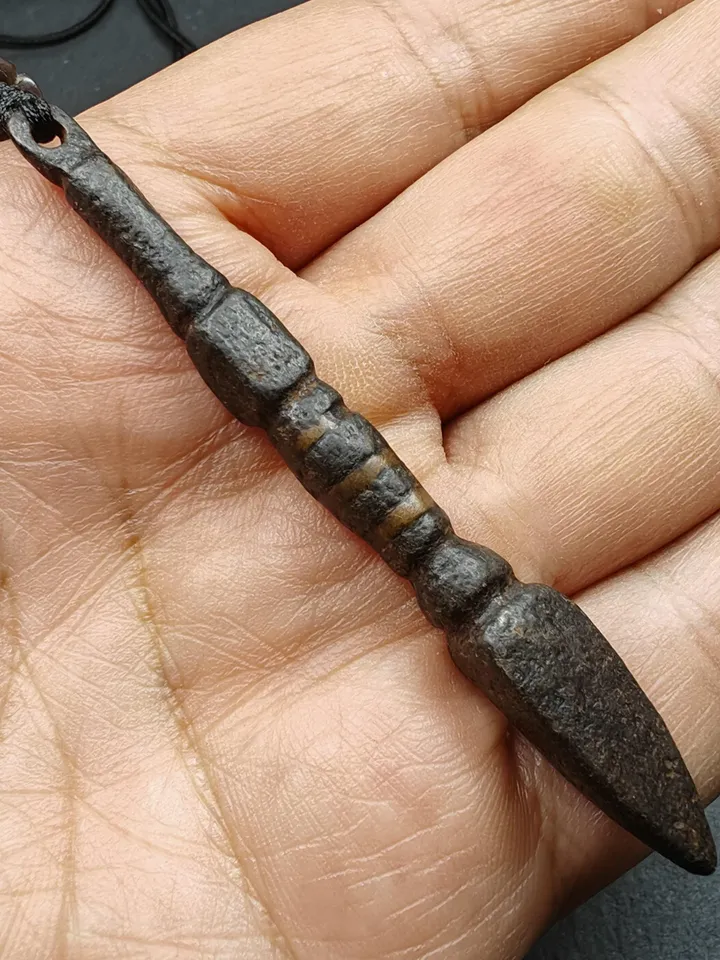 ONLE 1 - Gandhanra Authentic Old Phurba Amulet - Tibetan Ritual Kila Pendant - Made of Thokcha - 76mm Length