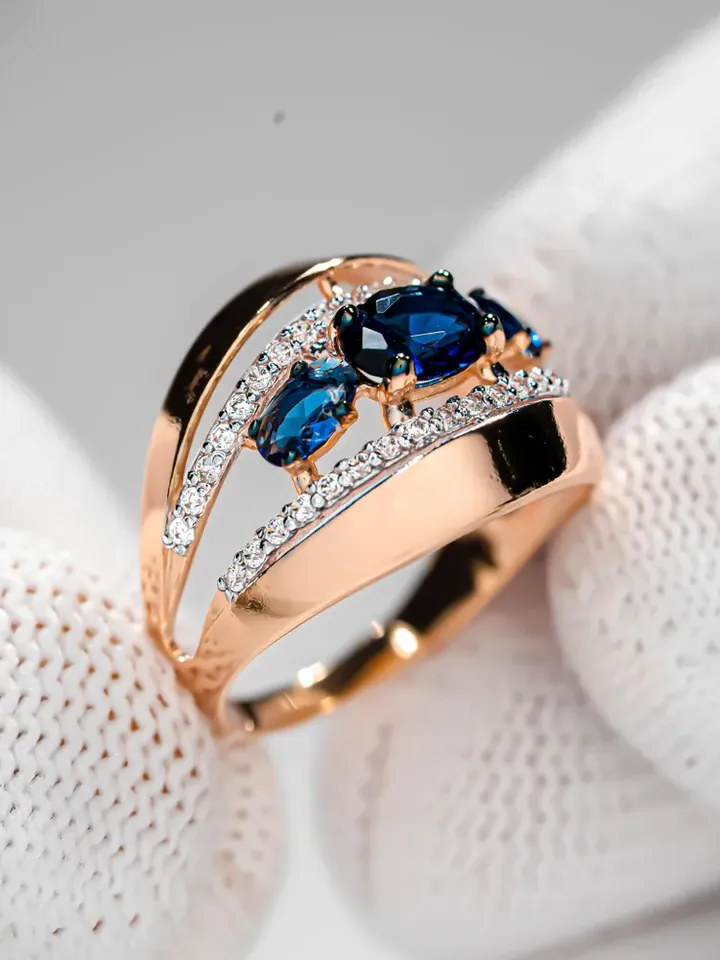 Ring Silver gold plated 925 assay value with cubic zirconia corundum sapphire
