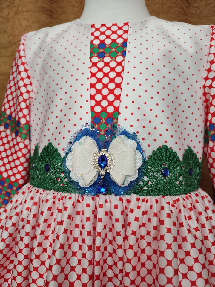 Elegant polka dot dress for girls aged 4 -5 years