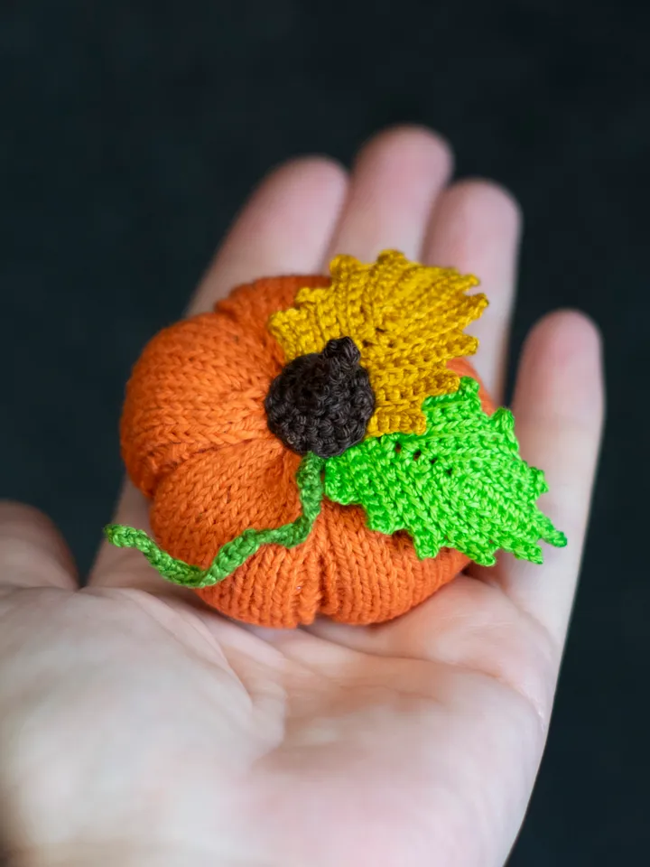 Stuffed pumpkin car accessory for women for Halloween, car boho decoration, rear view mirror charm, crochet car pendant