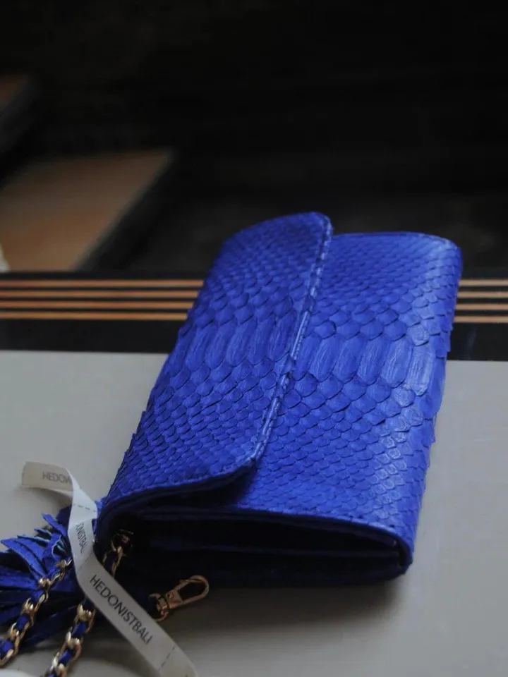 Genuine python skin classy tranarine flat clutch with shoulder chain | elegant evening women purse | designer leather bags | small snake bag