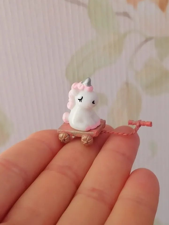 Unicorn on a cart. Puppet miniature. Scale 1:12. Dollhouse miniature.1:12 scale.