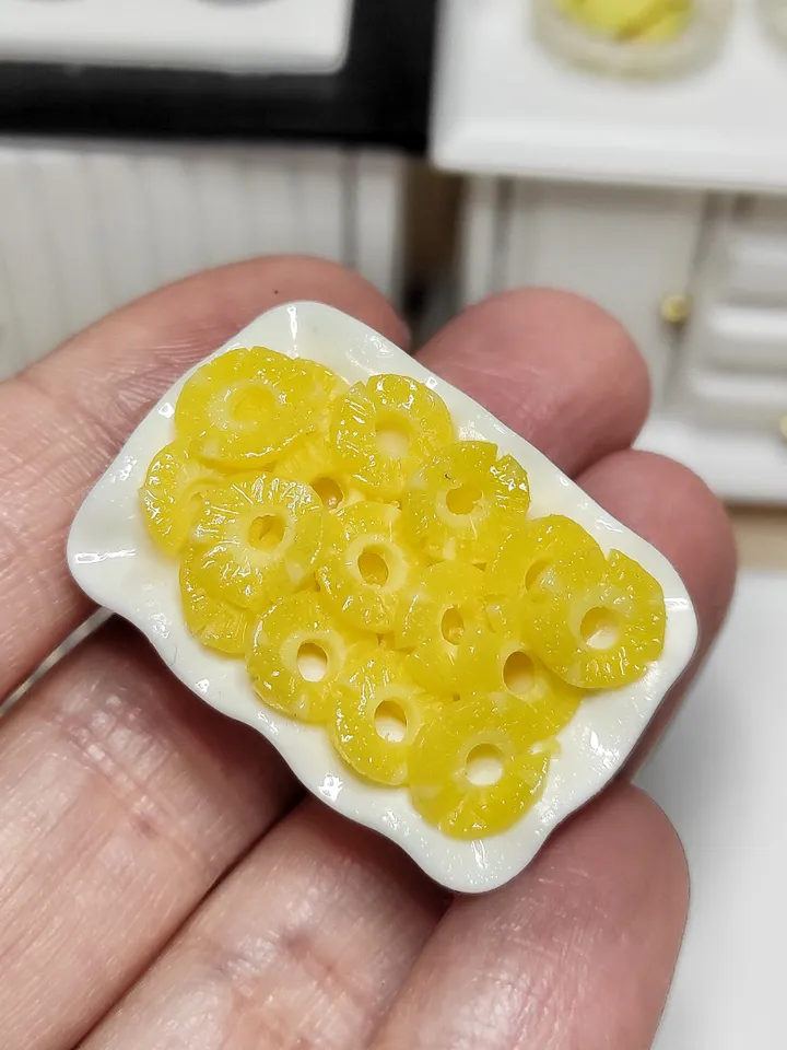Realistic polymer clay pineapple slices - pineapple for dolls - fruit for doll - mini food - miniatures - dollhouse food