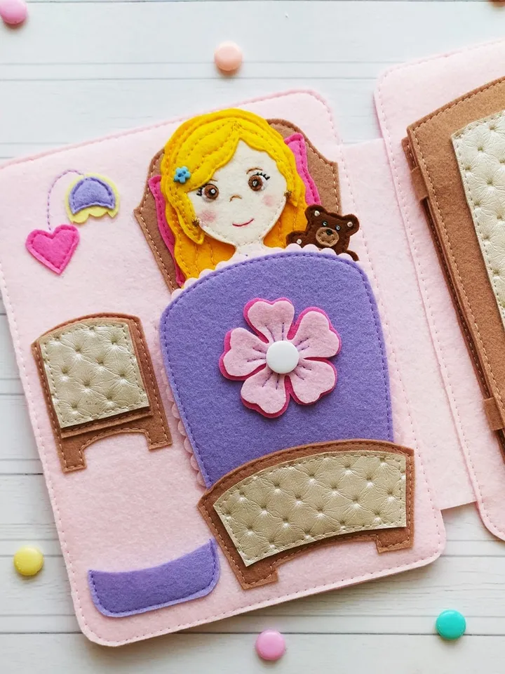 Felt Dollhouse Quiet book pattern pdf, Felt doll Pattern with clothes set, Dress up Doll, Felt book pattern for girl
