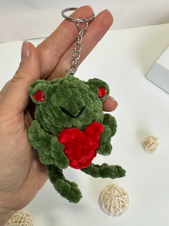 Frog with heart