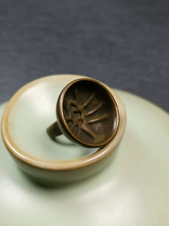 Gandhanra Tibetan Thokcha Amulet,Scorpion Tsa Tsa Mold Pendant,Pocket Scorpion Guru of Padmasambhava Mold,17mm