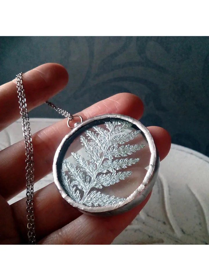 Valentine necklace, round Stained glass necklace, Glass with pressed fern, Dry fern necklace, Terrarium pendant