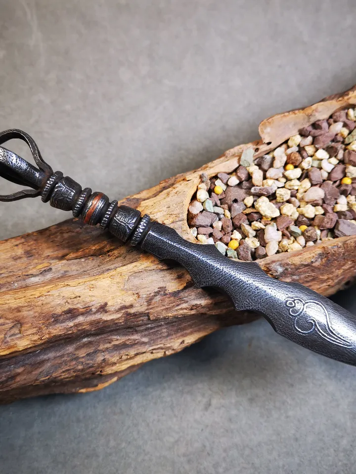 Gandhanra Tibetan Amulet,Fire Vajra Sword of Wisdom Buddha Manjushri,Dharma Ritual,Made of Cold Iron inlaid with Copper