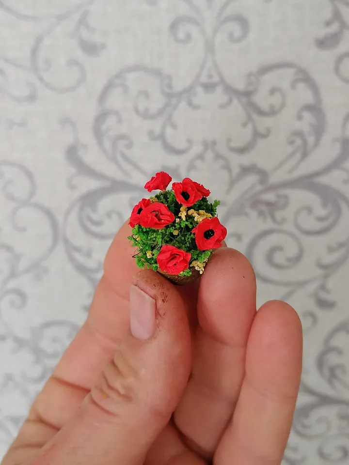 Flowers for the doll house. Puppet miniature. 1:12. Range.