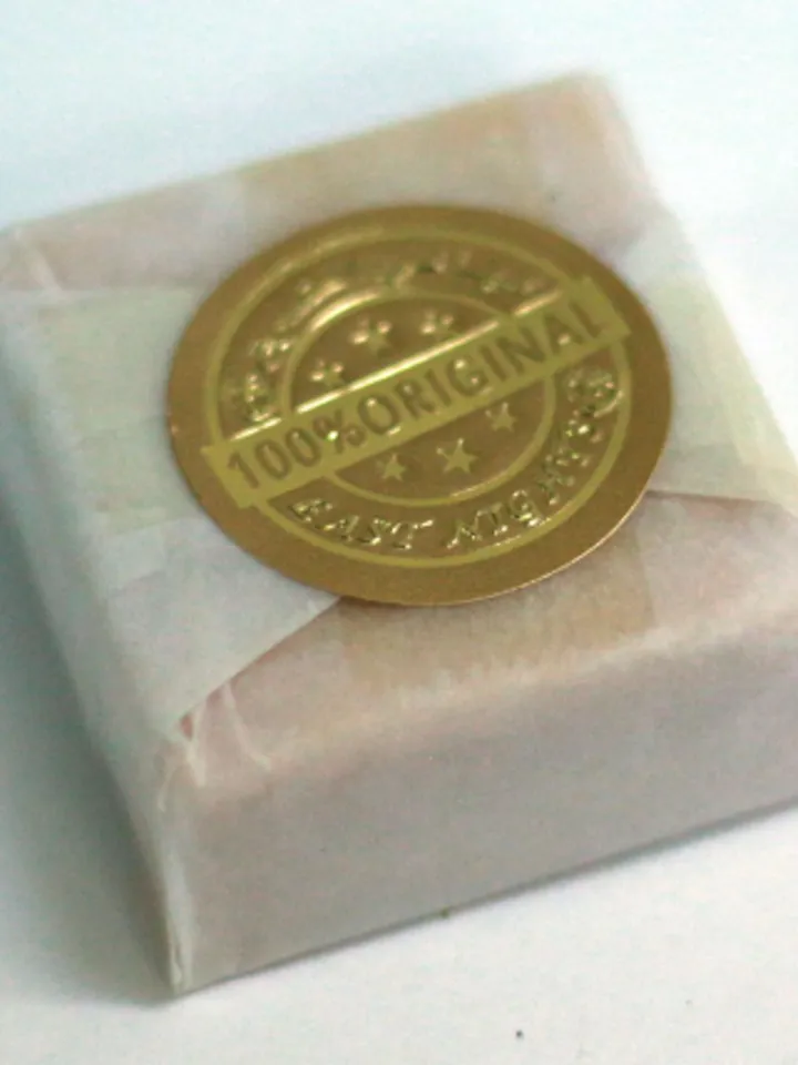 Meltable organic face, hand and body care tiles with oriental cornflower DSHUMA, 30gr.