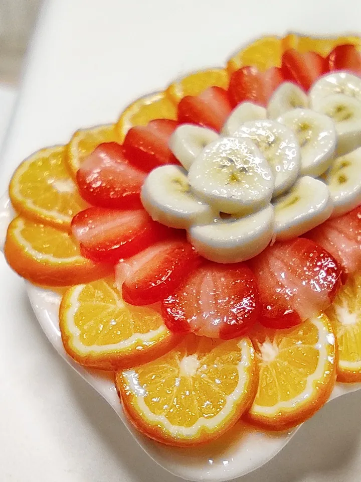Dollhouse miniature, mini food, dollhouse, Realistic assortment of fruits on a plate, fruits for dollhouse, miniature