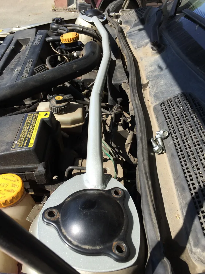RTP Front strut upper bar for Saab 9-5 1997-2012