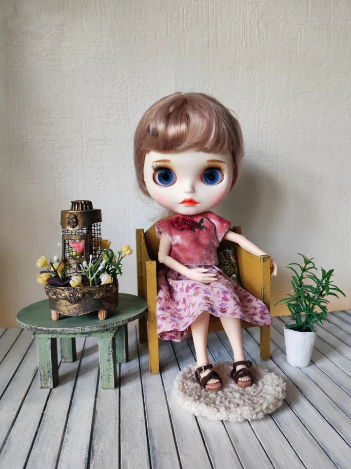 Dollhouse Furniture Set with Armchair and Accessories for Dolls scale 1/6