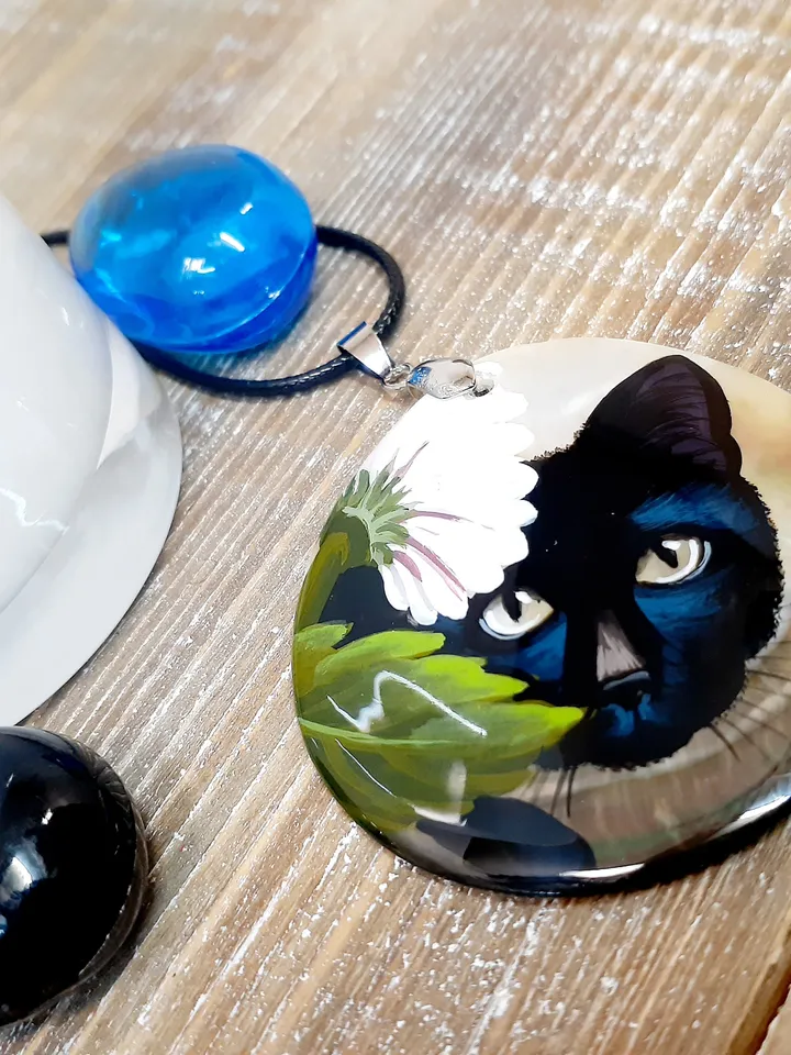 Beautiful Pendant"BlackCat" Mother-of-pearl miniature Hand-painted Russian jewelry magic of painting Art gift Fedoskino Abalone shell