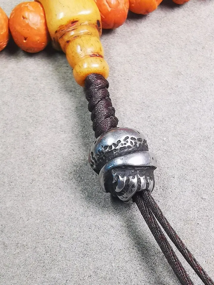 Gandhanra Handmade Tibetan Amulet,Skull Citipati Pendant Bead,Spacer Bead for Mala,Bag Hanging,Prayer Bead Accessories,0.48" × 0.4"