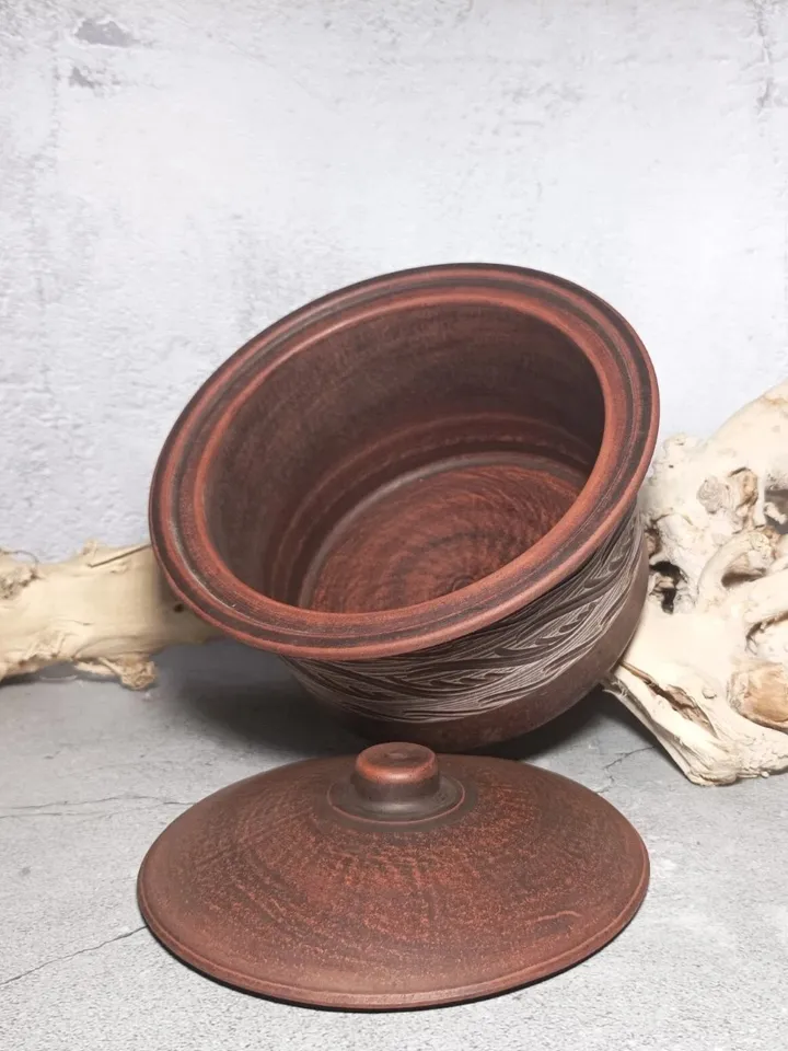 Ceramic Casserole of Red clay. Handmade pottery clay 59.83 fl.oz