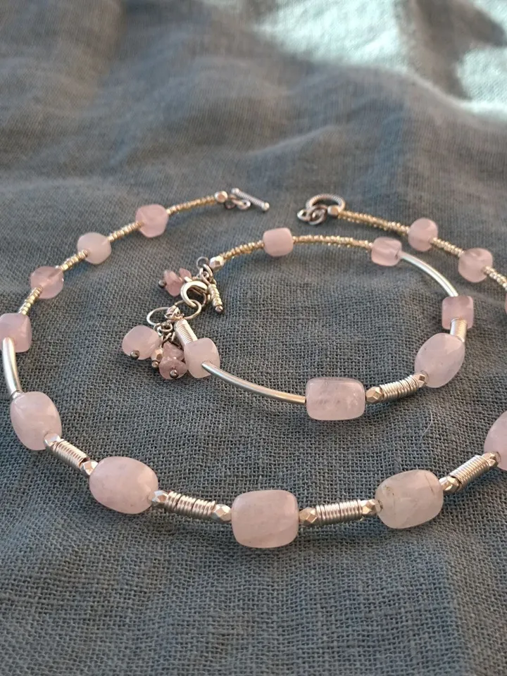 Quartz necklace and bracelet