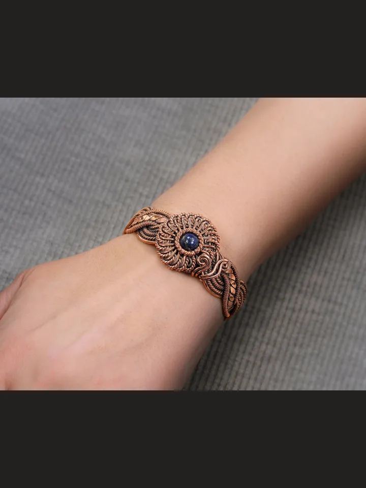Copper wire wrapped Lapis lazuli bracelet for woman, Statement flower jewelry, 7th Anniversary gift for her woman, Unique copper jewelry, Braided Art Nouveau antique style bracelet, Oxidized pure copper, Handmade