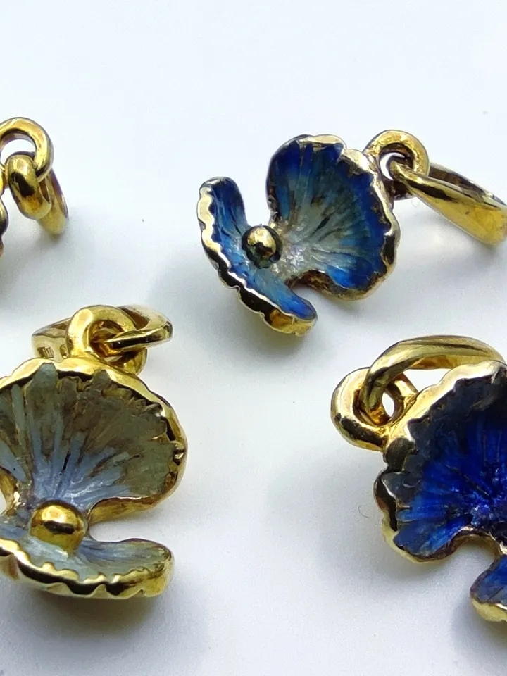 Seashell Charm - Pendant