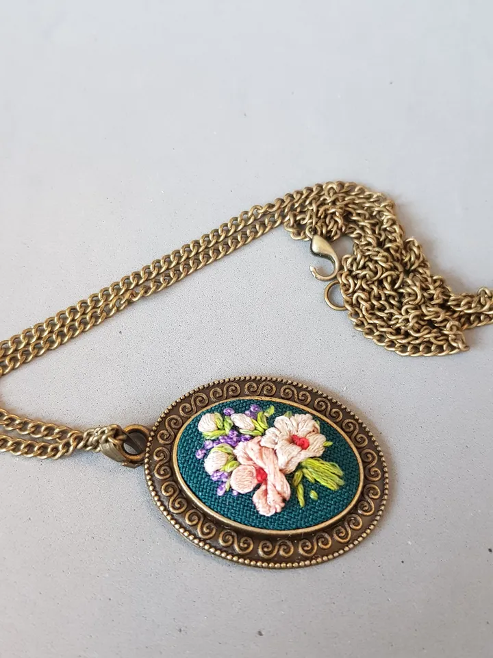 Hand embroidery pendant for her, embroidery jewelry, handmade necklace, Christmas gift and Mother day gift