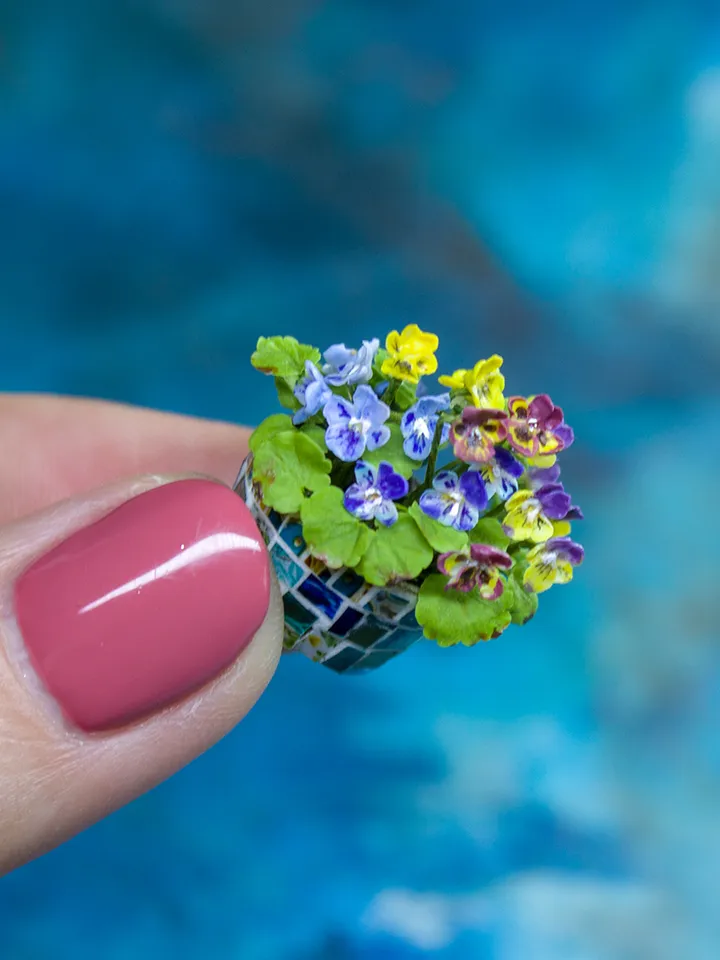 TUTORIAL Miniature pansies with air dry clay