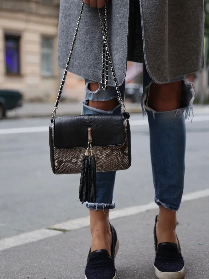 Small Black And Gray Chain Crossbody Bag | Classy Women Purse | Exotic Leather Bags | Handmade Snake Small Tassel Bag | Snakeskin clutch