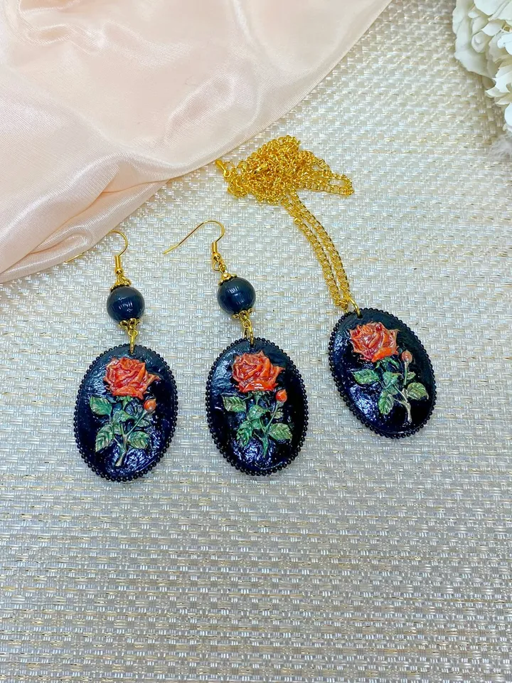 Vintage handmade jewelry set.