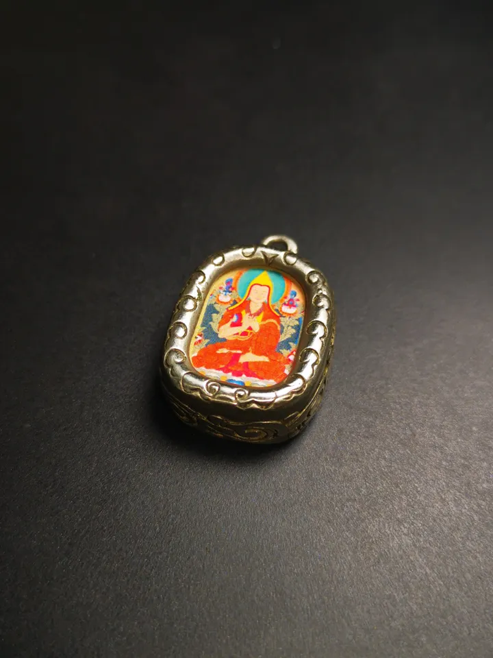 Gandhanra Antique Handmade Tsongkhapa Gau Ghau Shrine, Mini Tibetan Buddhist Altar Amulet Pendant,Made of White Copper