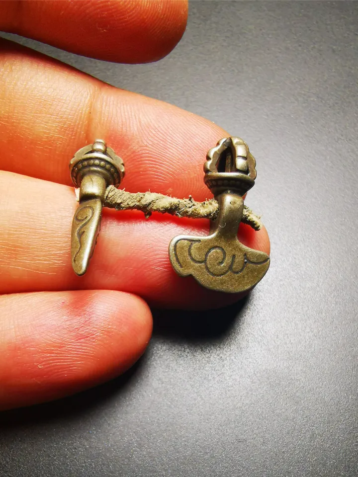 Gandhanra Antique Tibetan Amulet,Mini Phurba and Kartika(knife of the dakinis) ,for Prayer Bead Counter,Mala Accessories