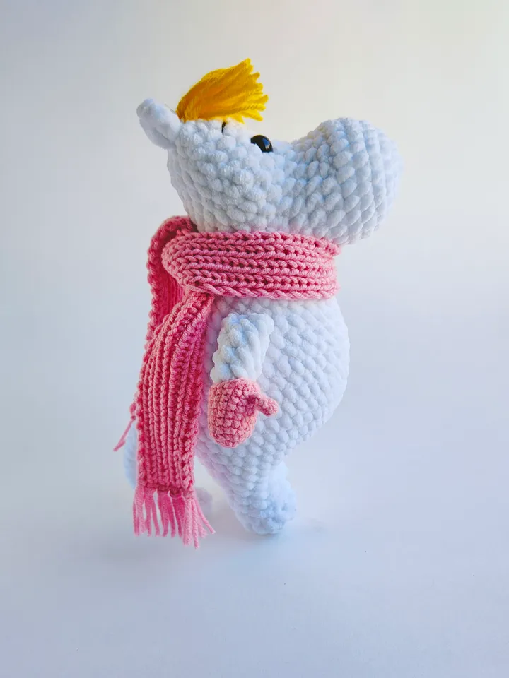 Crochet toy Snorkmaiden